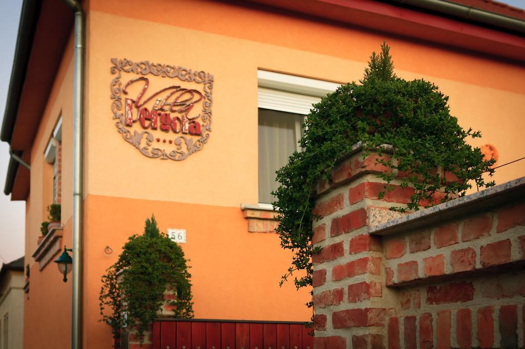 La Villa Pergola Szentgotthard Exterior photo